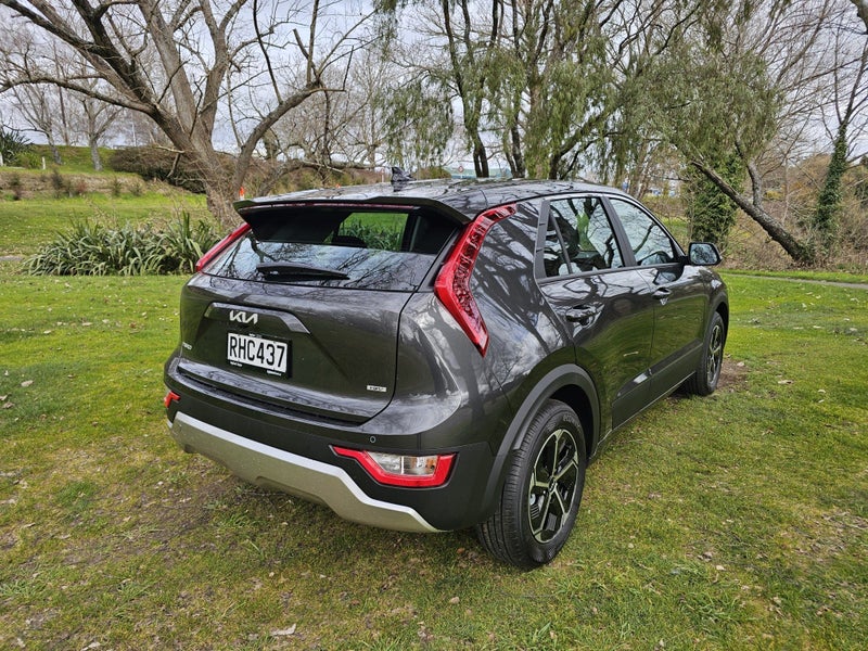 2025 Kia Niro LIGHT 1.6PH/6AM image 3