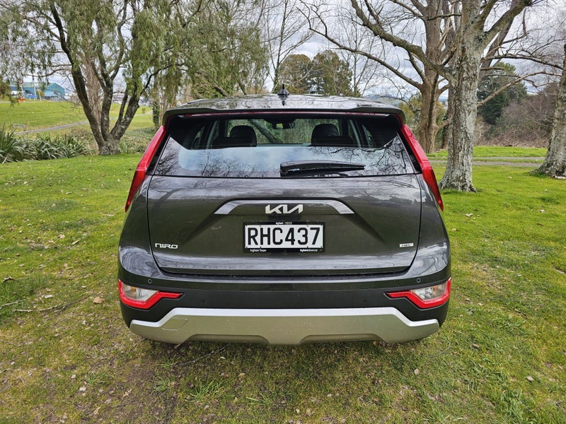 2025 Kia Niro LIGHT 1.6PH/6AM image 4