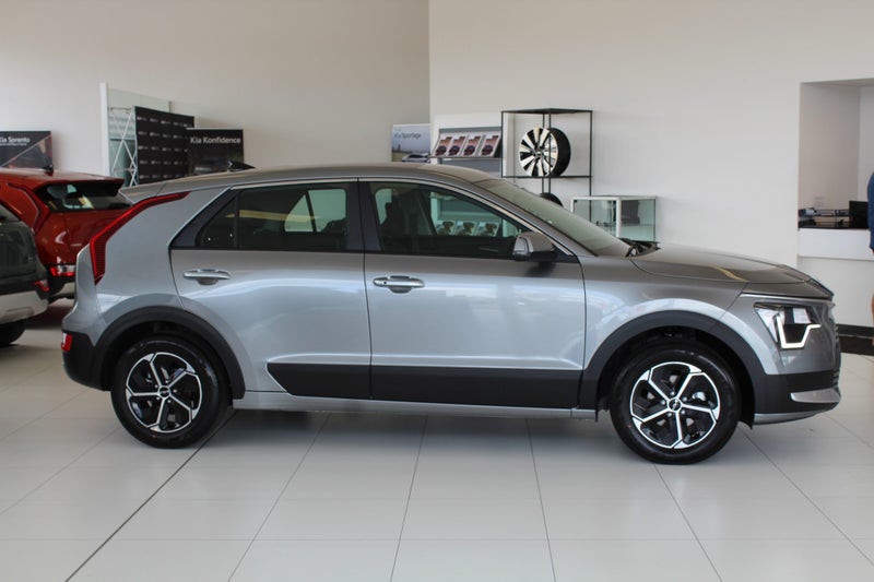 2025 Kia Niro LIGHT HYBRID 1.6 PETROL image 3