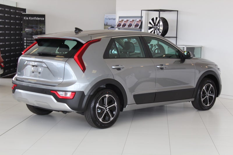 2025 Kia Niro LIGHT HYBRID 1.6 PETROL image 4