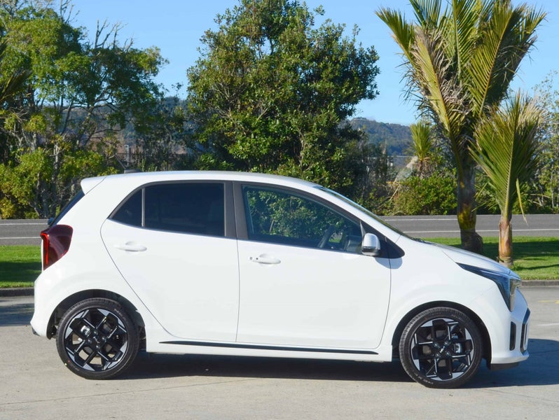 2025 Kia Picanto GT-Line image 2