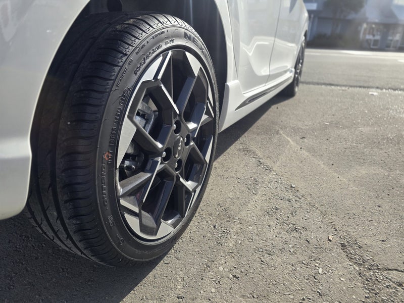 2025 Kia Picanto GT-Line 1.2P Auto - image 3