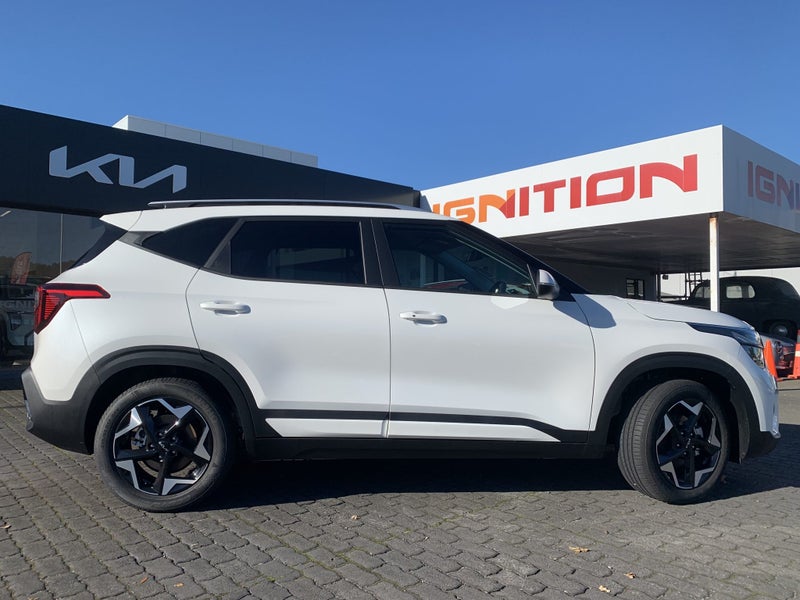 2025 Kia Seltos image 2