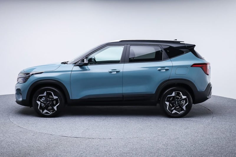 2025 Kia Seltos EX 2.0 Petrol ( 2Tone )** image 4