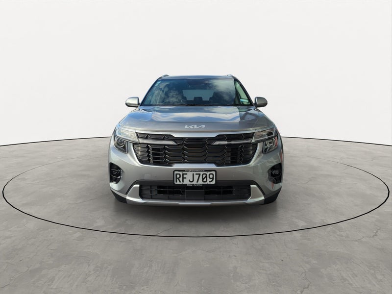 2025 Kia Seltos EX 2.0L FWD image 2
