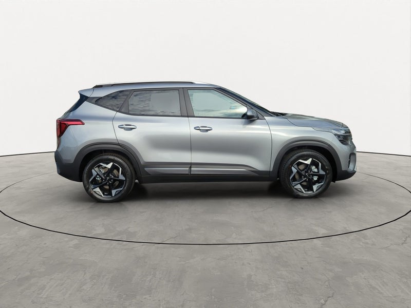 2025 Kia Seltos EX 2.0L FWD image 3