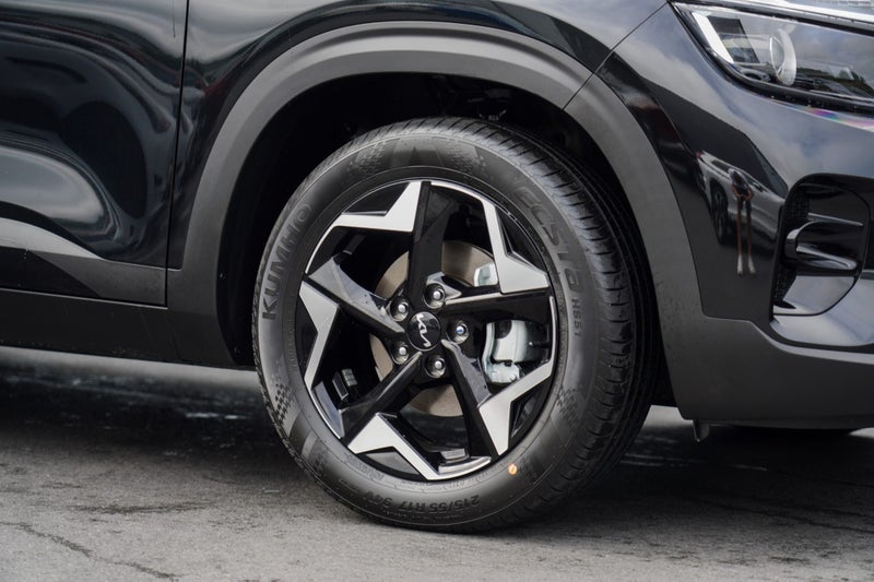 2025 Kia Seltos EX 2.0P image 3