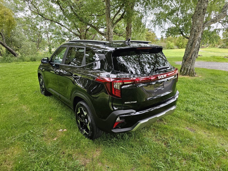 2025 Kia Seltos EX 2.0P/IV image 2