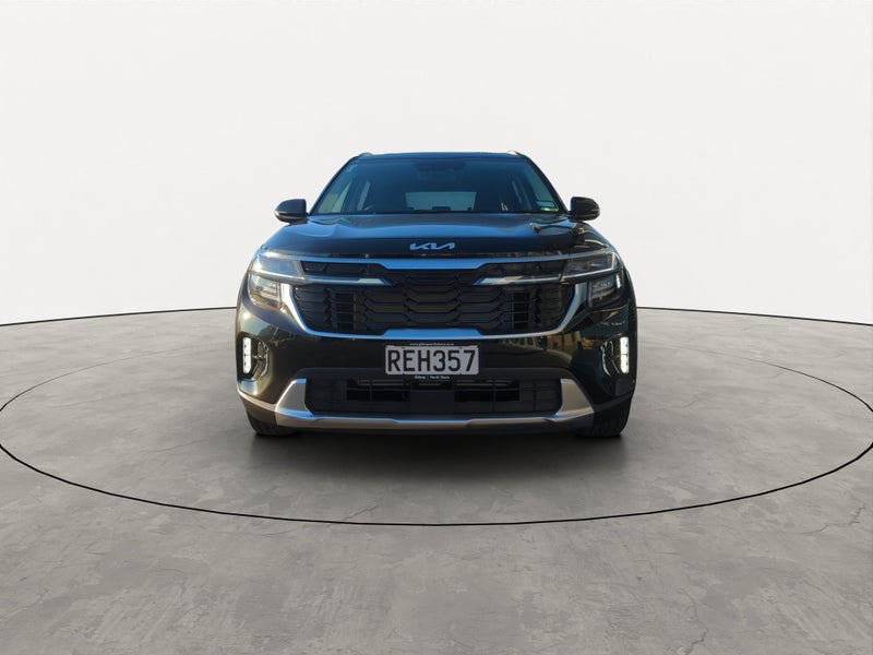 2025 Kia Seltos Limited 2L FWD image 2