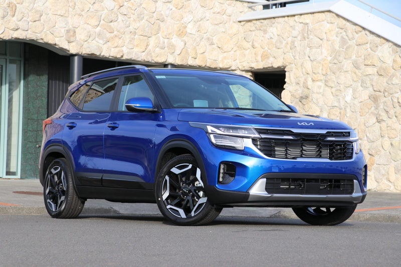 2025 Kia Seltos LTD 2.0 image 1