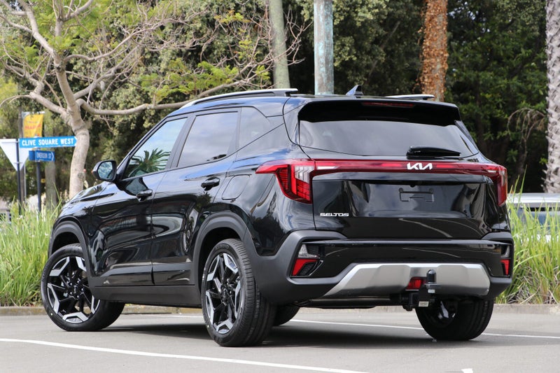 2025 Kia Seltos LTD 2.0 image 2