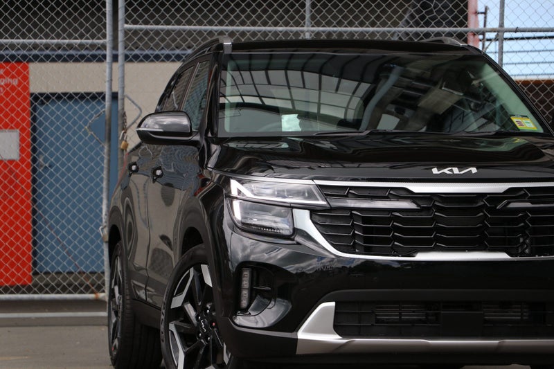 2025 Kia Seltos LTD 2.0 image 3