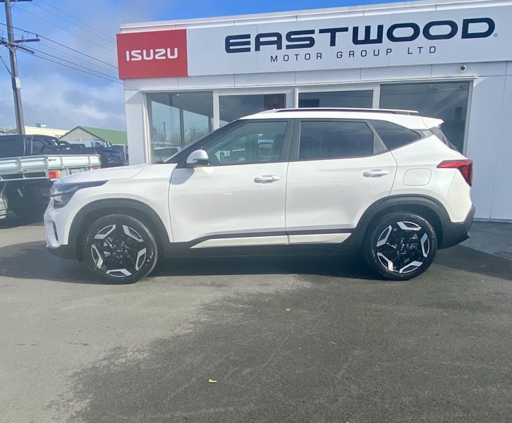 2025 Kia Seltos LTD 2.0 Gasoline IVT image 2
