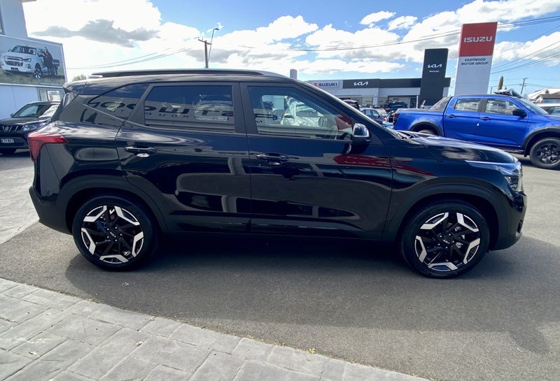 2025 Kia Seltos LTD 2.0 Gasoline IVT image 5