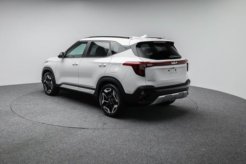 2025 Kia Seltos LTD 2.0 IVT image 5