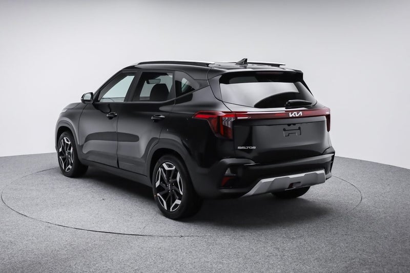 2025 Kia Seltos LTD 2.0 IVT image 5