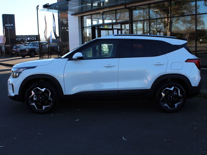 2025 Kia Seltos LX+ image 3