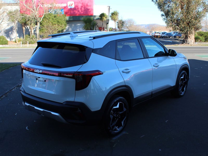 2025 Kia Seltos LX+ image 5