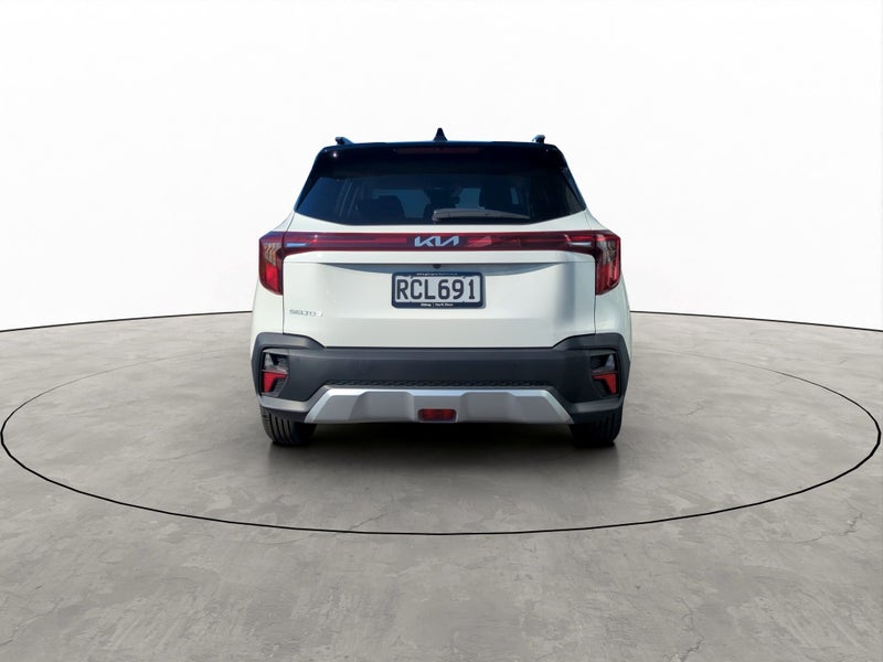2025 Kia Seltos LX 2 Tone 2L Auto image 5