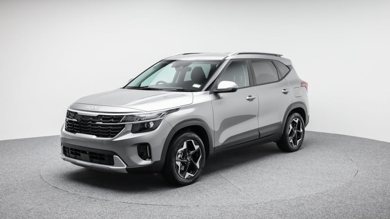 2025 Kia Seltos LX+ 2.0 image 3