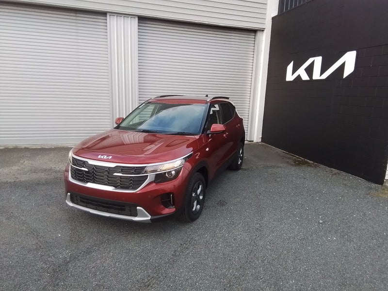 2025 Kia Seltos LX 2.0 Auto image 3