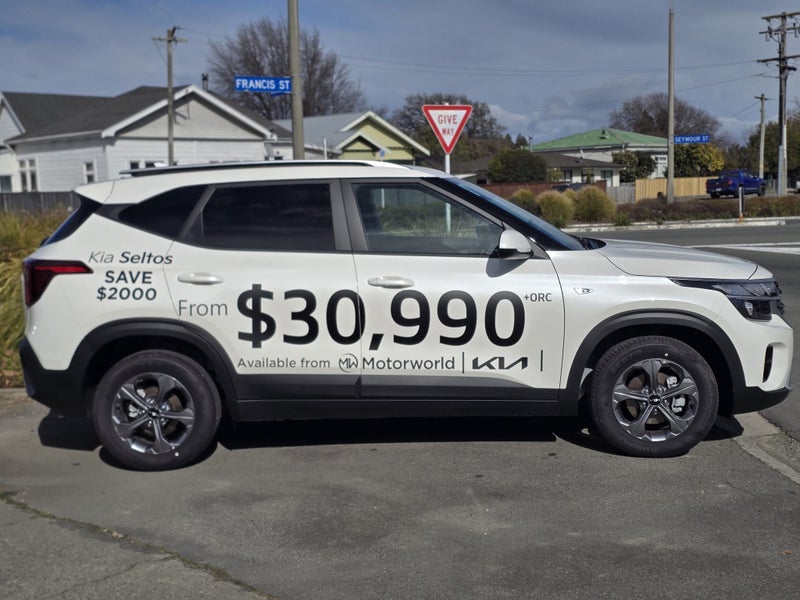 2025 Kia Seltos LX 2.0 Auto - image 2