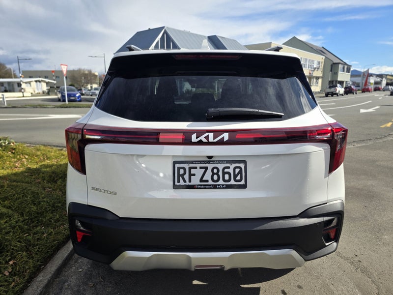 2025 Kia Seltos LX 2.0 Auto - image 5