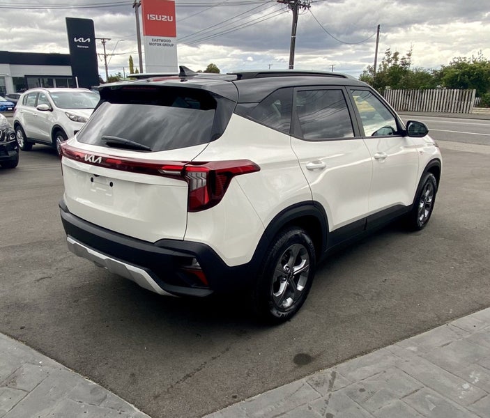 2025 Kia Seltos LX 2.0 Gasoline IVT image 4