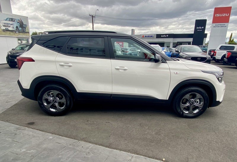 2025 Kia Seltos LX 2.0 Gasoline IVT image 5