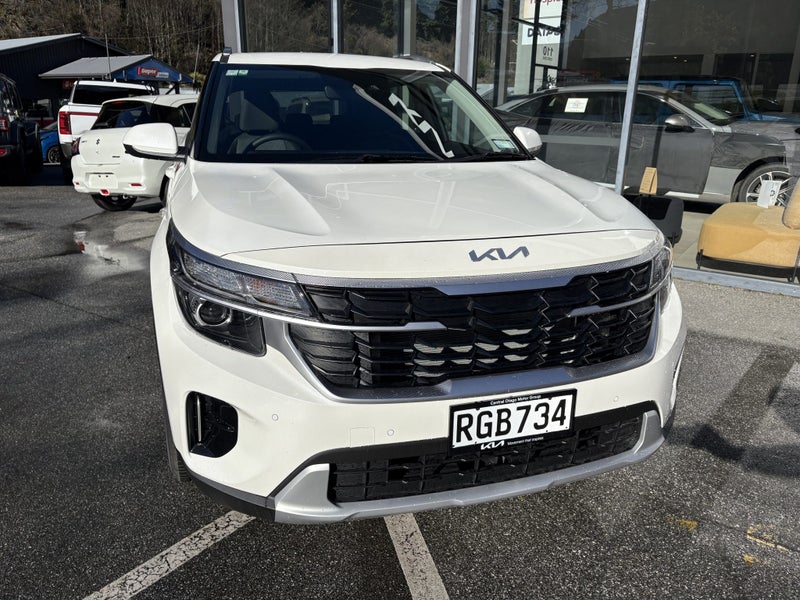 2025 Kia Seltos LX 2.0 IVT image 2