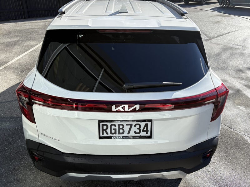 2025 Kia Seltos LX 2.0 IVT image 5