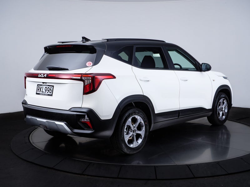 2025 Kia Seltos LX 2.0L Auto image 3