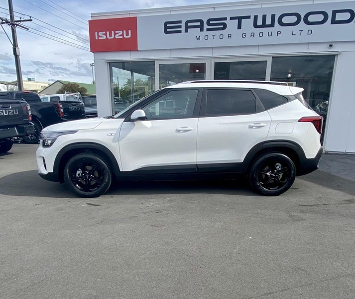 2025 Kia Seltos LX 2.0L Auto image 2
