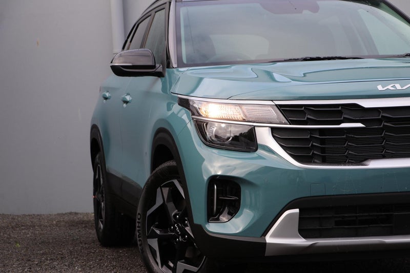 2025 Kia Seltos Lx+ 2.0L DOHC IVT image 4