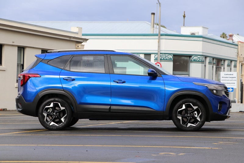 2025 Kia Seltos LX+ 2.0L DOHC IVT image 3