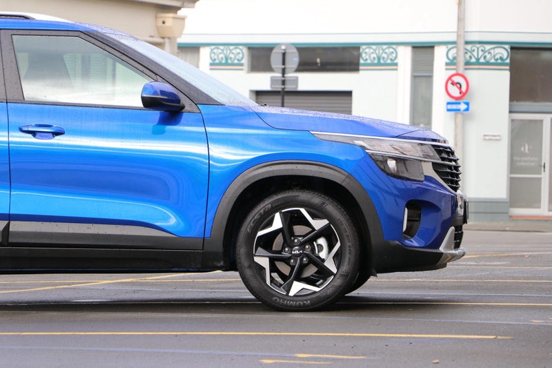 2025 Kia Seltos LX+ 2.0L DOHC IVT image 5