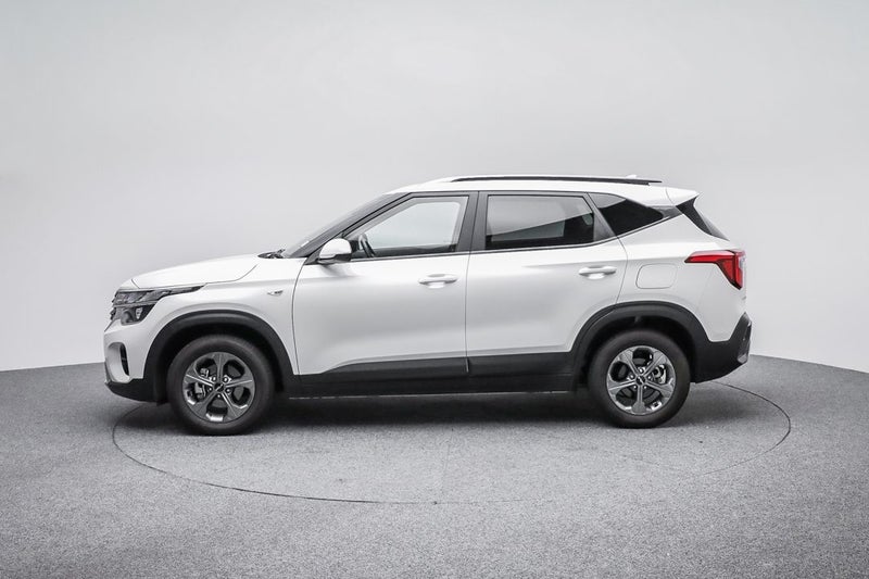 2025 Kia Seltos LX 2.0L DOHC IVT image 4