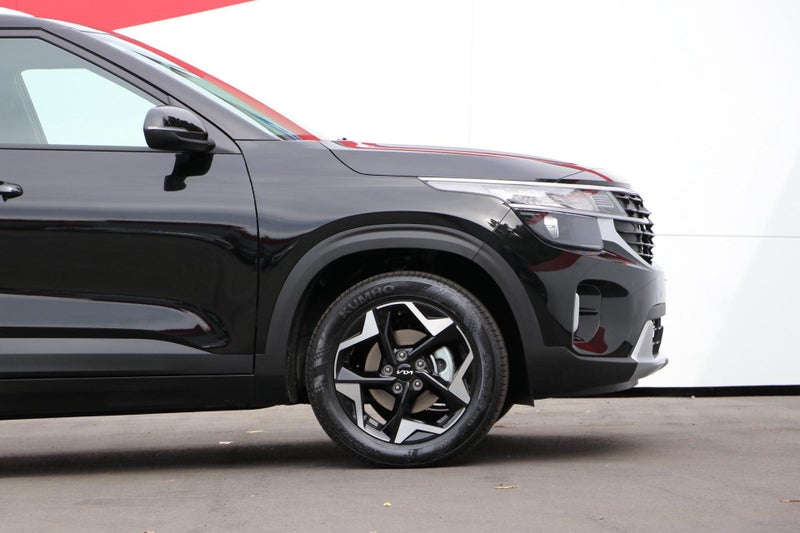 2025 Kia Seltos LX+ 2.0L DOHC IVT image 5