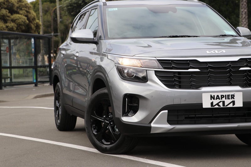 2025 Kia Seltos LX 2.0L DOHC IVT image 5