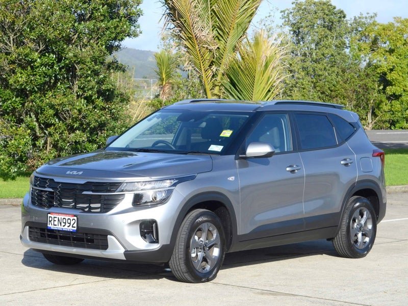2025 Kia Seltos LX 2.0P image 4