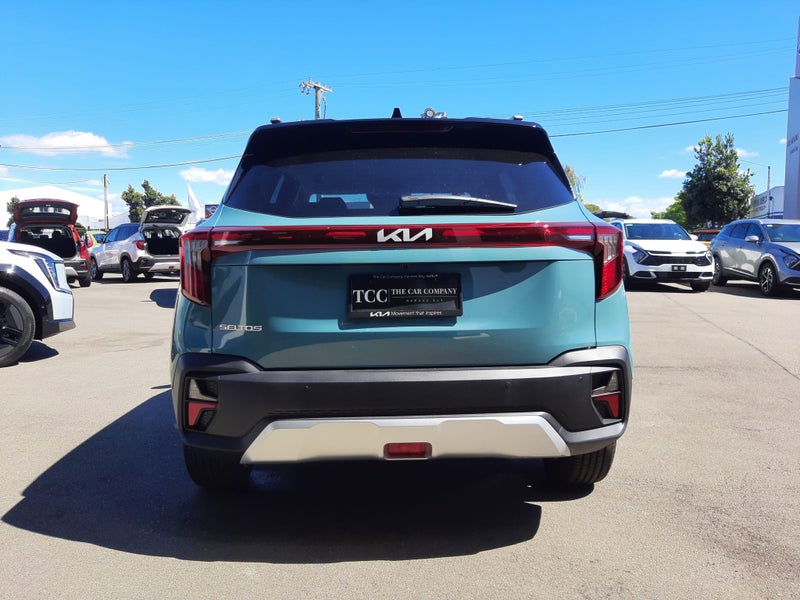 2025 Kia Seltos LX 2.0P image 4