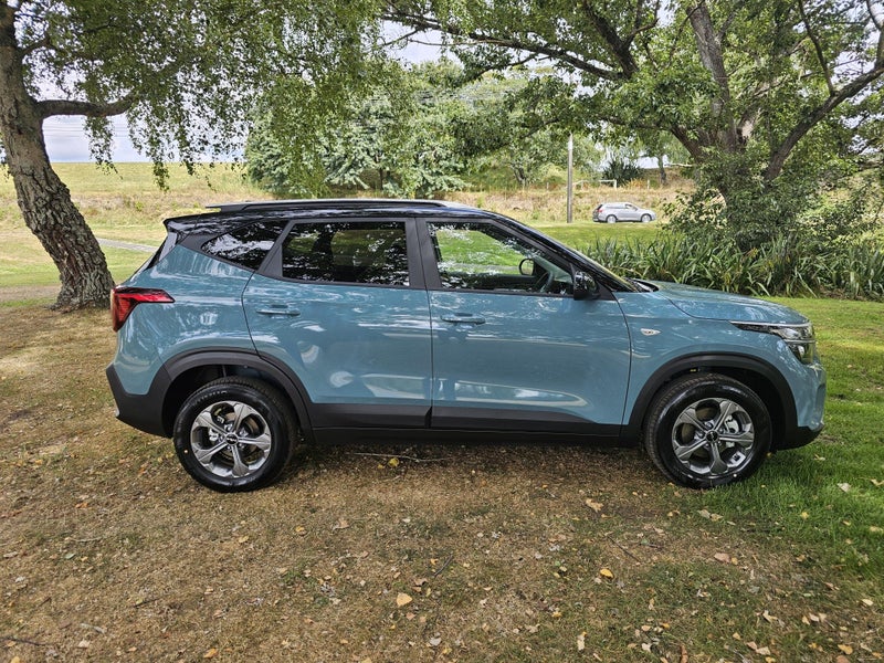 2025 Kia Seltos LX 2.0P/IV image 2