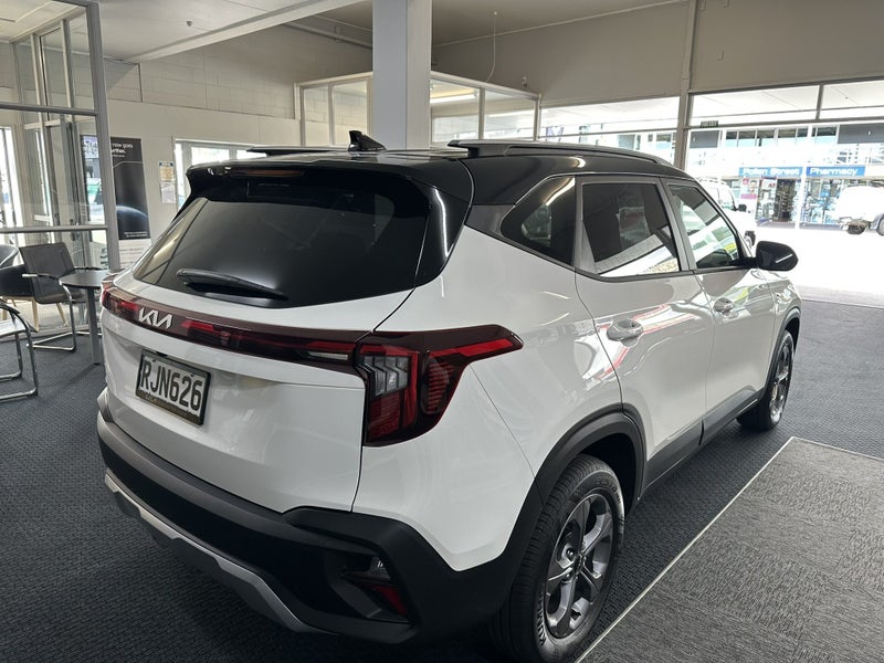 2025 Kia Seltos Lx 2.0P/Iv image 4