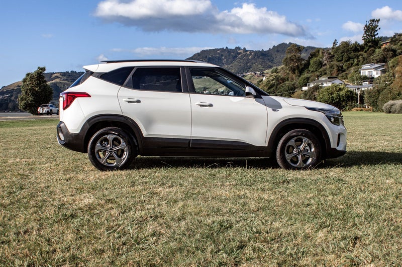 2025 Kia Seltos LX 2.0P/IVT image 4