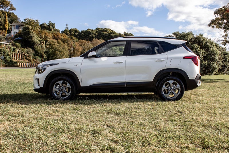 2025 Kia Seltos LX 2.0P/IVT image 5