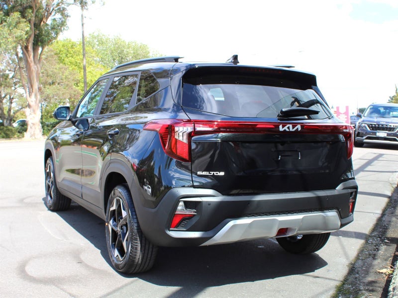 2025 Kia Seltos LX+ image 4