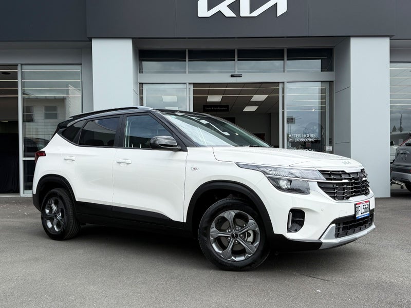 2025 Kia Seltos LX image 1