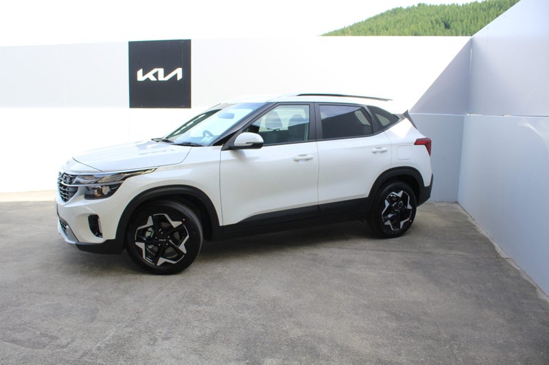 2025 Kia Seltos LX Plus 2.0 2WD SUV image 2