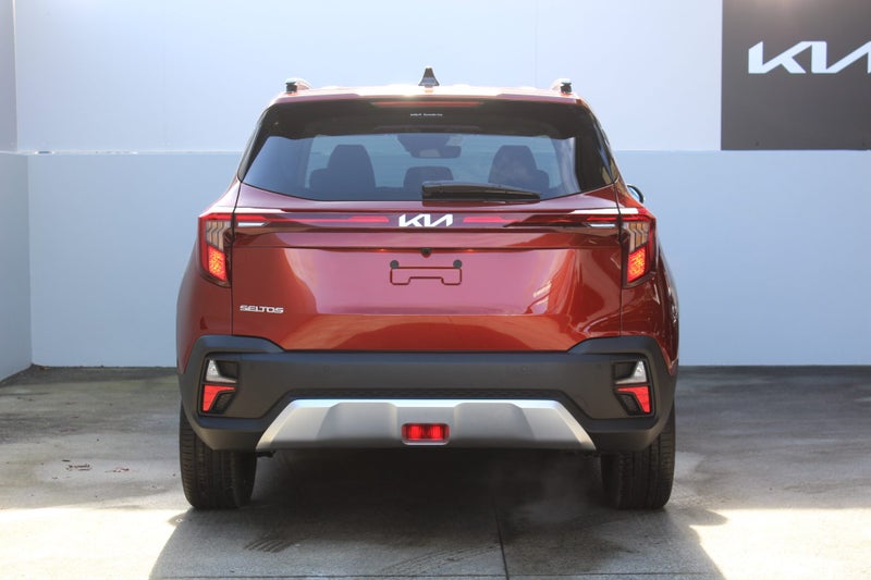 2025 Kia Seltos LX Plus 2.0 2WD SUV image 4