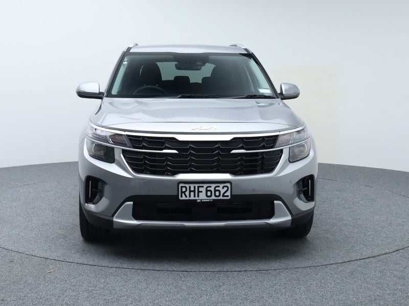 2025 Kia Seltos LX Plus 2.0 IVT image 3